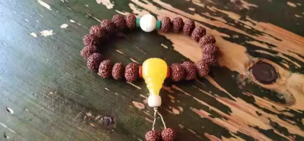 幾款百元內便宜手串,盤透了絕對漂亮 幾款百元內便宜手串,盤透了絕對漂亮