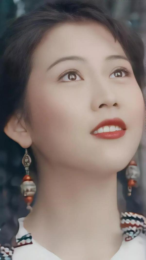 千嬌百媚蔡少芬