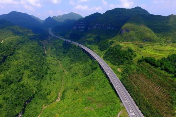 讓高速公路更好地服務美好生活 讓高速公路更好地服務美好生活