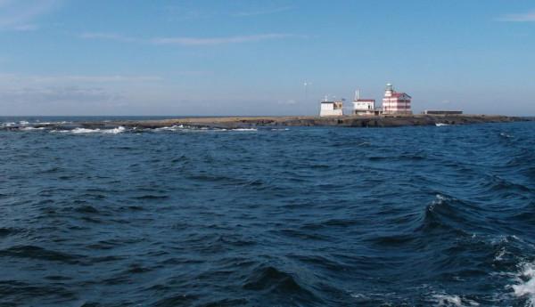 位於波羅的海中的小島“馬凱特島”，卻分屬瑞典和芬蘭兩國所有