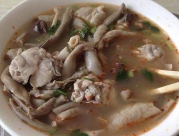 河北小縣城的重口美食，15元一碗肉，當地老少爺們三天不喝饞得慌