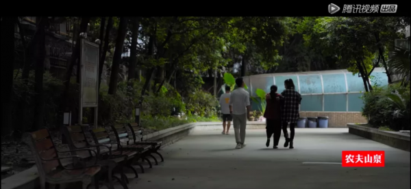 歐陽娜娜連辦3場葬禮哭上熱搜!網友破防了:這樣的告別我沒想過 歐陽娜娜連辦3場葬禮哭上熱搜!網友破防了:這樣的告別我沒想過