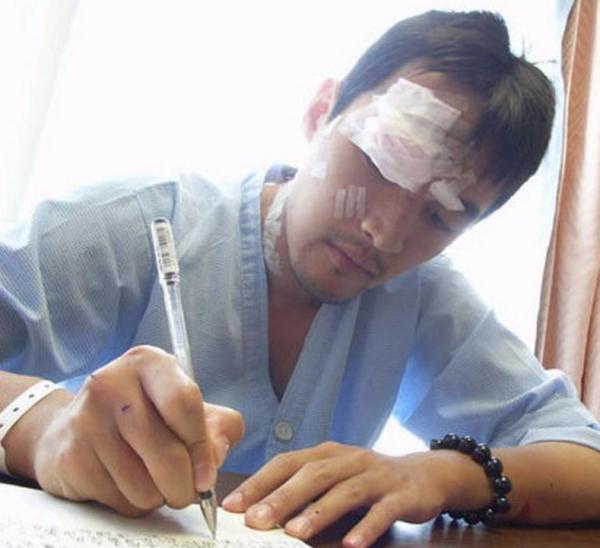 23歲爆紅27歲車禍，靠實力翻紅，十幾年默默做公益，胡歌成名史