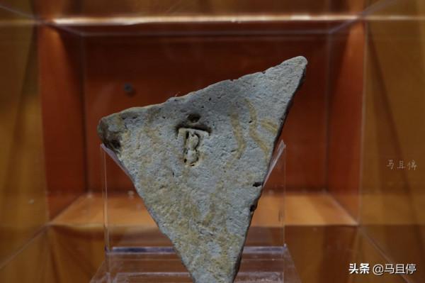 福建泉州小巷內的景點,發現宋代皇家建築,宋代的石像生很是精美 福建泉州小巷內的景點,發現宋代皇家建築,宋代的石像生很是精美