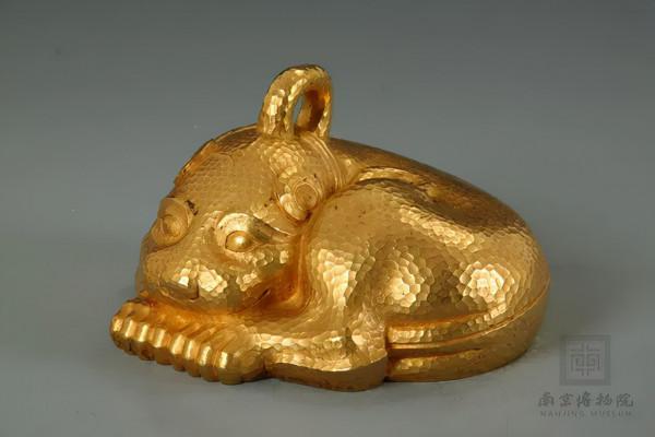 館藏國寶 | 南京博物院八大鎮館之寶，金蟬玉葉形神畢肖