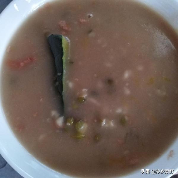 河南人還記得老家灶臺上熱騰騰的麵糊塗嗎 河南人還記得老家灶臺上熱騰騰的麵糊塗嗎