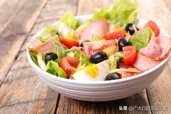 補牙後，牙齒痠痛！老牙醫竟說：正常