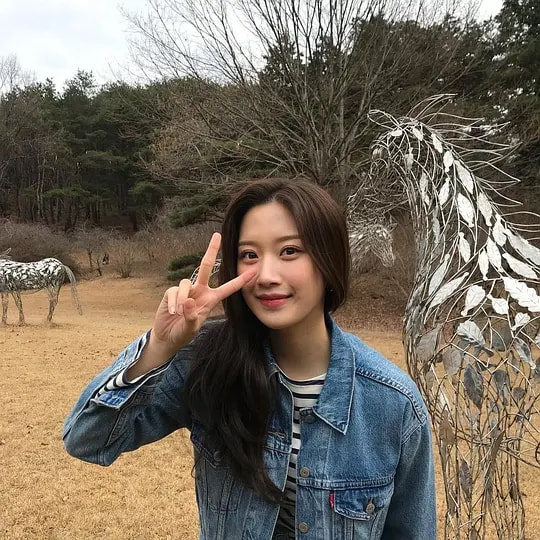 “初戀系女神”文佳煐:10歲出道精通三國語言,顏值更是令人羨慕 “初戀系女神”文佳煐:10歲出道精通三國語言,顏值更是令人羨慕