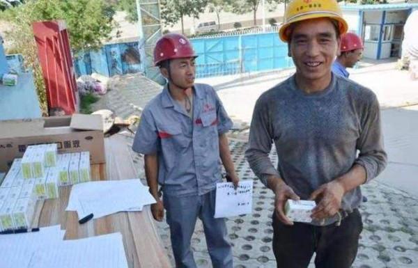 70後“奔五”的農民工即將面臨3大危機，逃不掉早準備