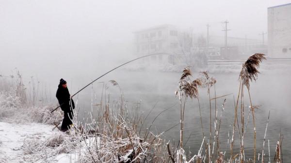 降溫後也能釣魚,但是得弄清楚出釣的時間 降溫後也能釣魚,但是得弄清楚出釣的時間