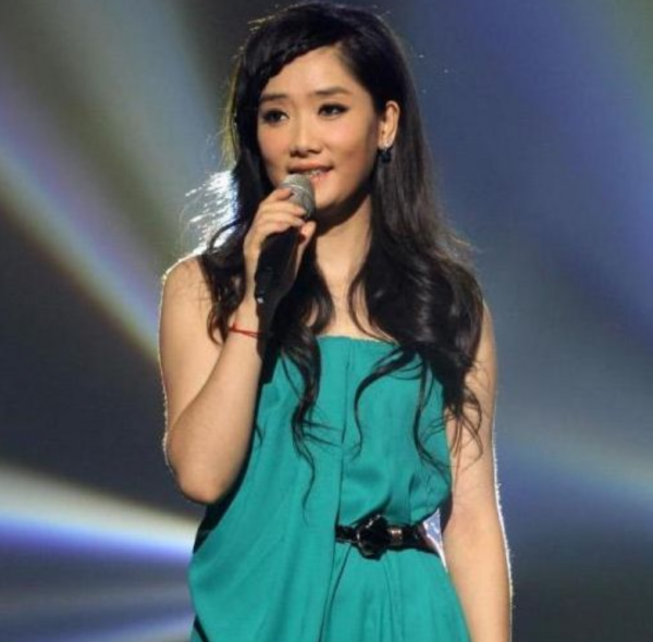 鮮為人知的明星親戚,陳慧琳叔叔無人敢惹,騰格爾玲花關係不一般 鮮為人知的明星親戚,陳慧琳叔叔無人敢惹,騰格爾玲花關係不一般