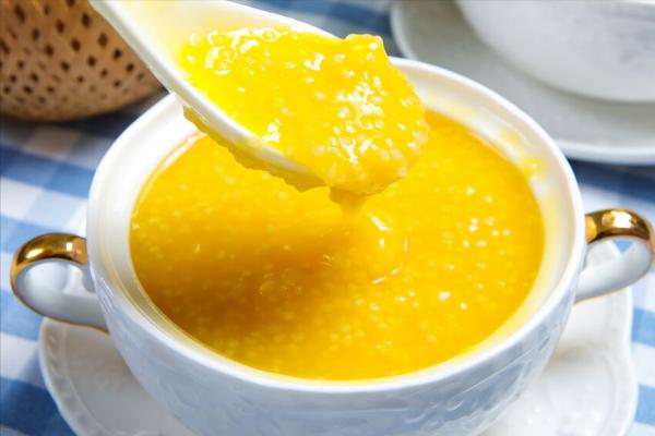 煮小米粥,不要直接加水煮,要想米粥香濃米油厚,就得牢記2竅門 煮小米粥,不要直接加水煮,要想米粥香濃米油厚,就得牢記2竅門