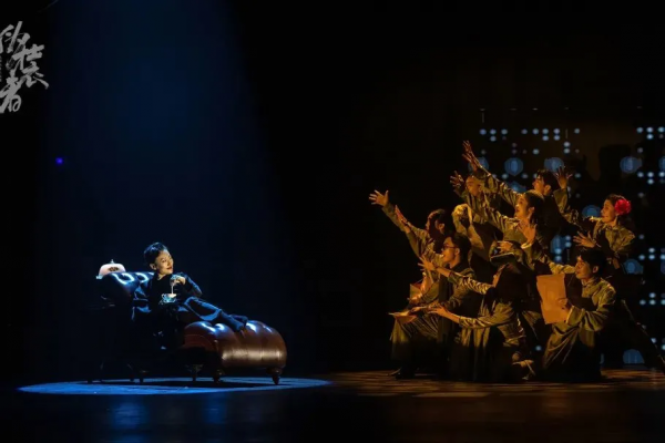 《偽裝者》之《願得此身長報國》靳東、劉敏濤等原版主演齊聚現場 《偽裝者》之《願得此身長報國》靳東、劉敏濤等原版主演齊聚現場