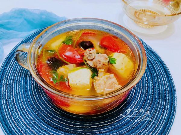 冷天多給家人喝這湯,暖胃驅寒又滋補,做法簡單快捷,味道很鮮美 冷天多給家人喝這湯,暖胃驅寒又滋補,做法簡單快捷,味道很鮮美