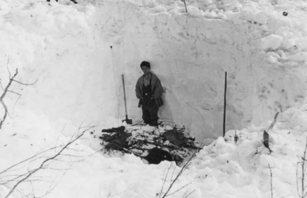 1959年，9人登山小隊誤入“死亡之山”無一人生還，真相眾說紛紜