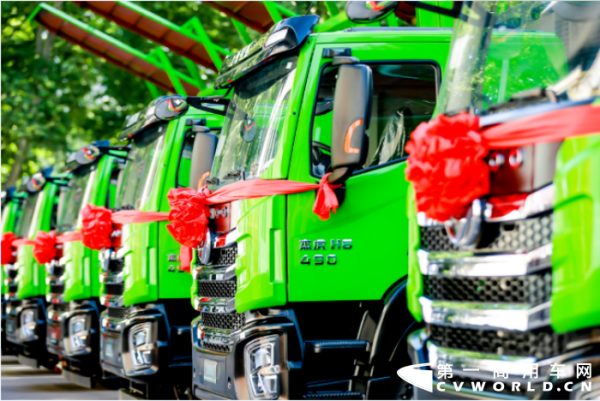 9月重型自卸車大降64%！紅巖摘冠 北奔首進前十 徐工/三一九連漲