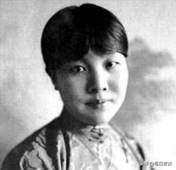 冰心死後,她的孫子為何在她墓碑上寫上“枉為人表,教子無方” 冰心死後,她的孫子為何在她墓碑上寫上“枉為人表,教子無方”