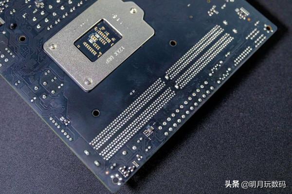 小尺寸也有高效能,銘瑄MS-挑戰者H510ITX主機板效能體驗 小尺寸也有高效能,銘瑄MS-挑戰者H510ITX主機板效能體驗
