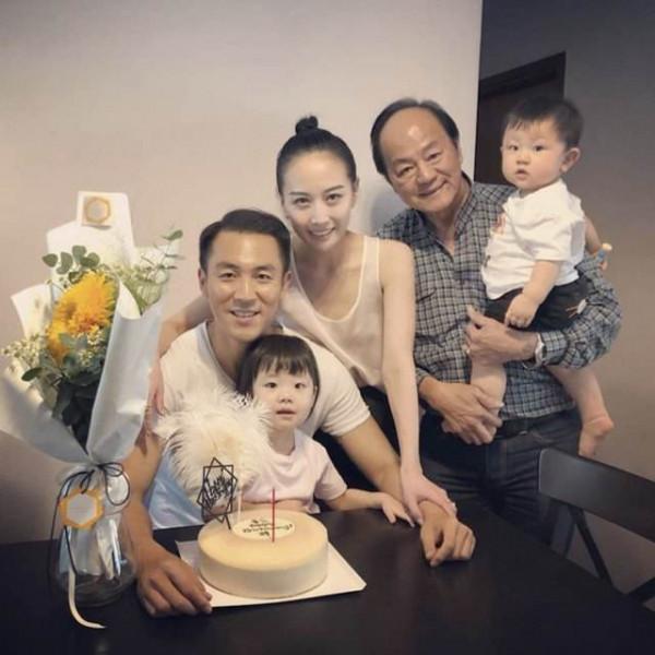 頒獎典禮成撒糖現場：陳自瑤感謝家人，視帝告白愛妻，姜麗文催婚