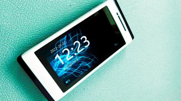 既是專業播放器又是手機，體驗這款二手索愛u10，貴族氣質滿滿