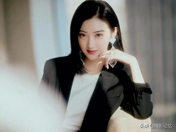 景甜：水靈秀氣