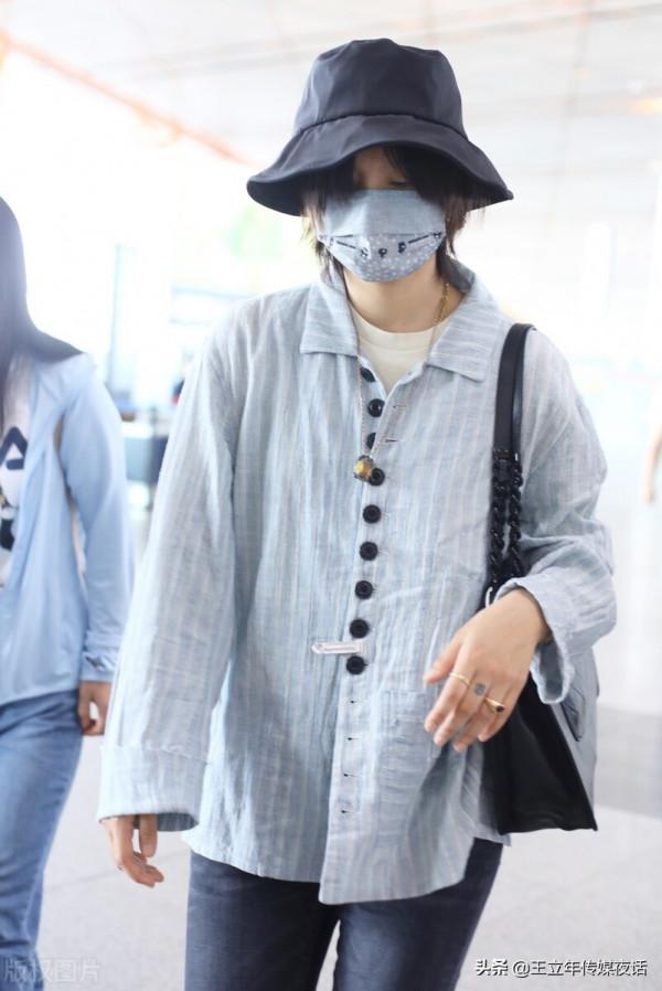 周筆暢《翻白眼》《筆記》,《一週年》《誰動了我的琴絃》 周筆暢《翻白眼》《筆記》,《一週年》《誰動了我的琴絃》