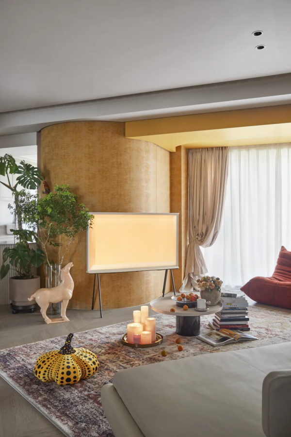 爾間|136㎡大地色系浪漫“藝術家”,開啟空間實現曲線型混搭自由 爾間|136㎡大地色系浪漫“藝術家”,開啟空間實現曲線型混搭自由