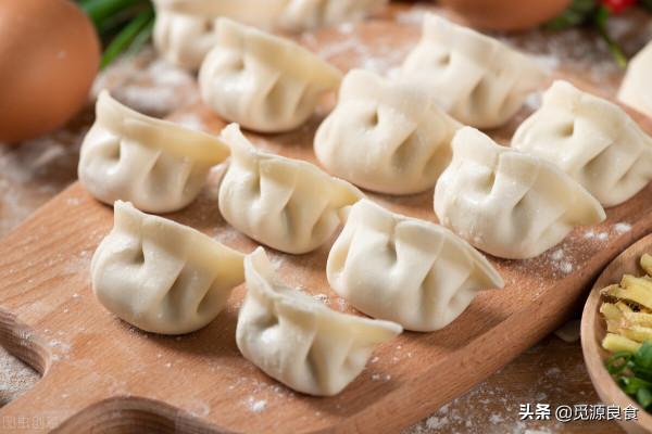 民間過年的7個習俗您知道嗎？春節牢記三吃三不做，老傳統別丟了