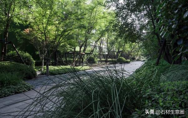 灰色石材營造的住宅美感