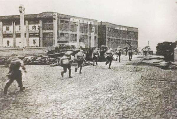 蘇州解放時，一國軍將領被俘後越獄逃跑，公安局長：這是件好事