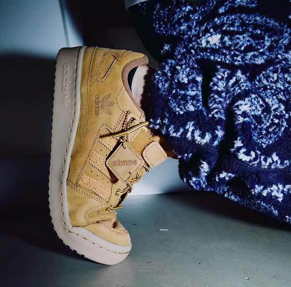atmos x adidas Originals Forum Low「WHEAT」鞋款亮相 atmos x adidas Originals Forum Low「WHEAT」鞋款亮相