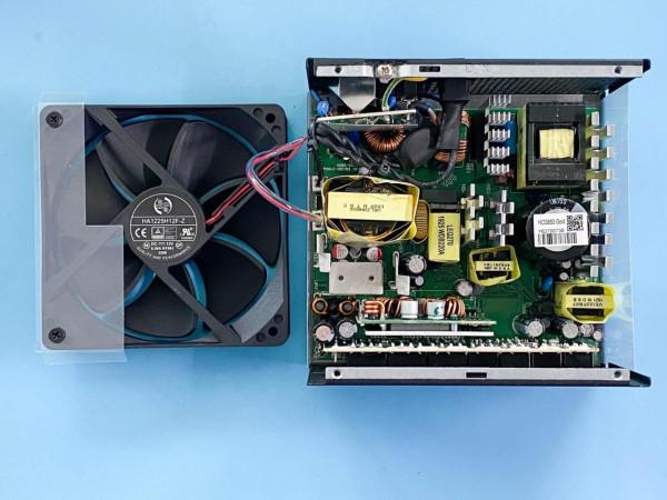 打造清爽桌面，嘗試組裝全白色幻彩小機箱，既簡單也不簡單