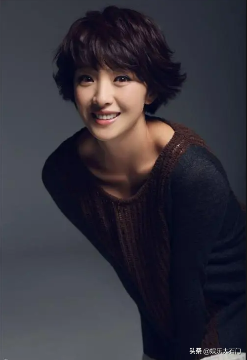 告別忸怩作態小女人，有軍人氣質的5位明星，演出女兵的英姿颯爽