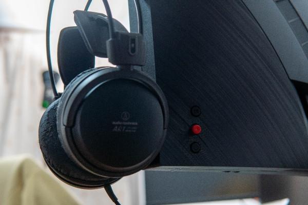 曲面帶來的不僅僅是視覺衝擊——MPG 323CQR 輕體驗