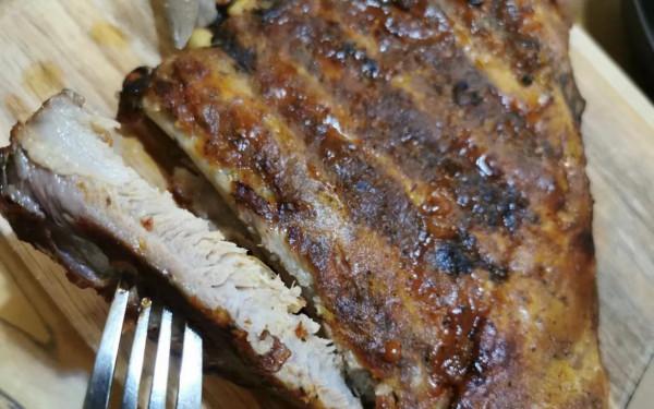 這些店隱藏得很深!但烤肉的味道在京城是一絕!評分不錯 這些店隱藏得很深!但烤肉的味道在京城是一絕!評分不錯