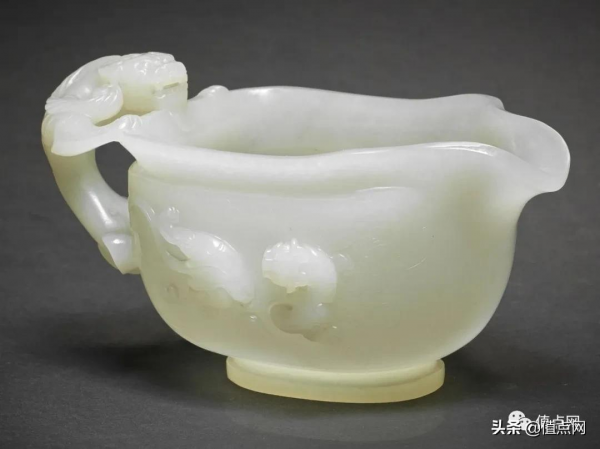 Parry家族珍藏倫敦拍賣100%成交 |「乾隆御製畫琺琅壺」領銜 Parry家族珍藏倫敦拍賣100%成交 |「乾隆御製畫琺琅壺」領銜