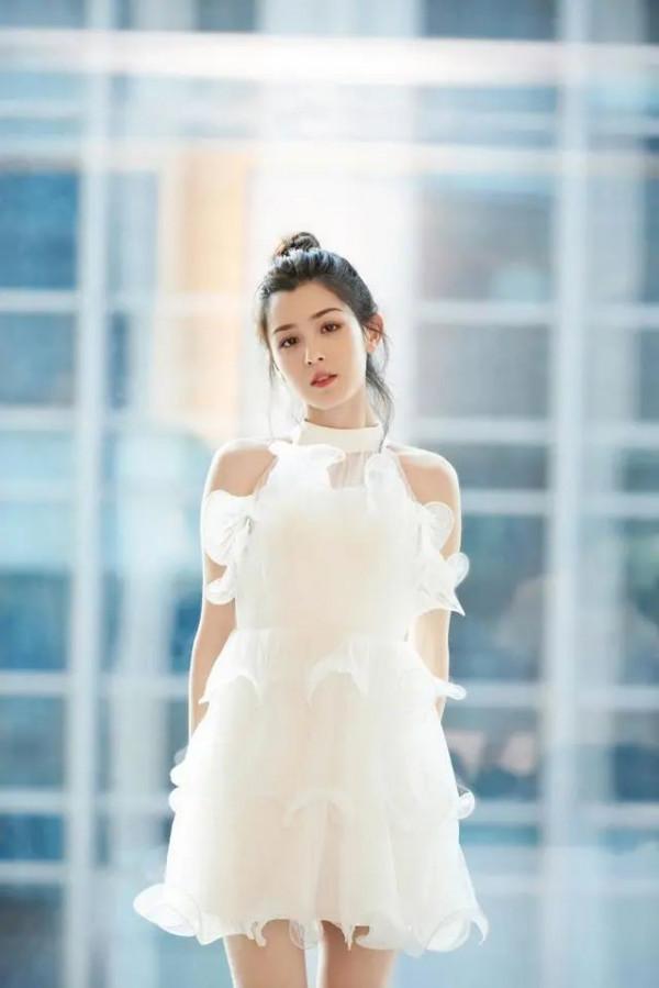 新疆盛產美人,7位異域風情的女星顏值大比拼,你更鐘意哪一位? 新疆盛產美人,7位異域風情的女星顏值大比拼,你更鐘意哪一位?