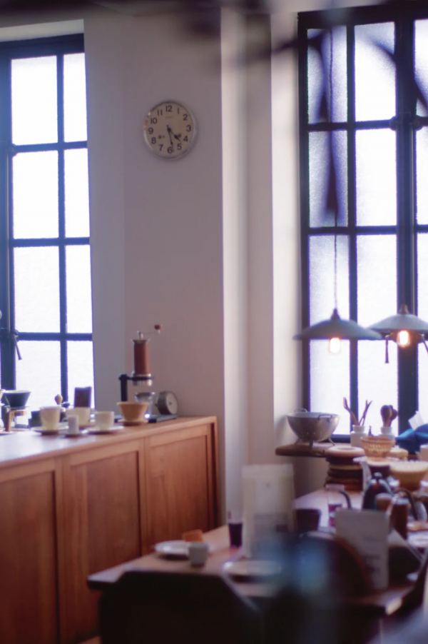 10萬爆改80平老房子，他們在鬧市過上了世外桃源的生活