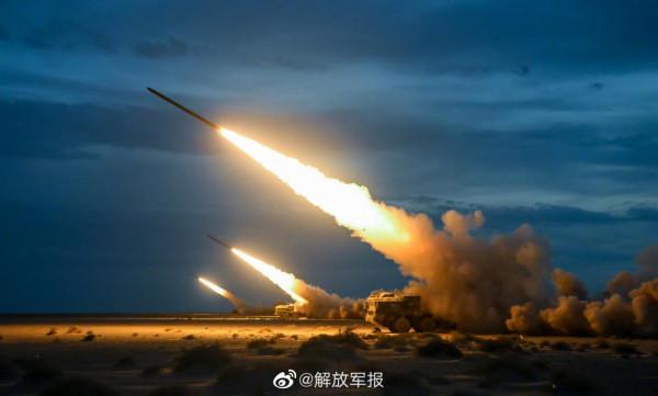 大飽眼福！多圖直擊炮兵旅實彈演練