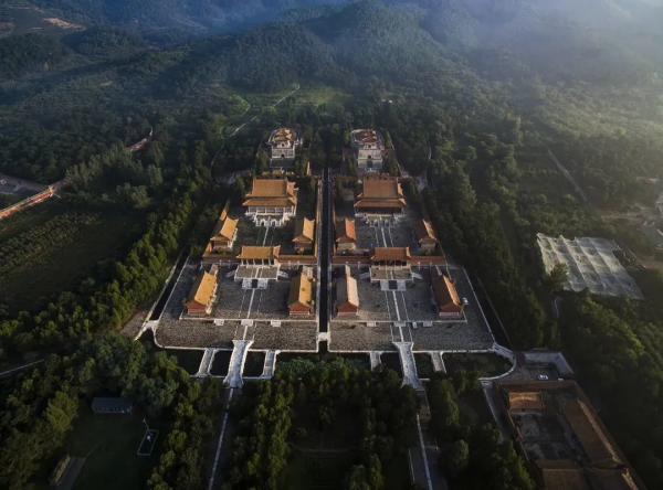 清東陵裡那些有故事的女人——晚清“無冕女皇”慈禧和她的奢華陵寢