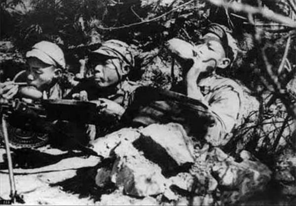 87歲志願軍老戰士回憶:當年差點被敵機打死,靠美軍戰俘秘訣得救 87歲志願軍老戰士回憶:當年差點被敵機打死,靠美軍戰俘秘訣得救