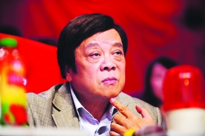 人前人後竟是兩幅面孔？這5位“表裡不一”的男星，人設洗不白了