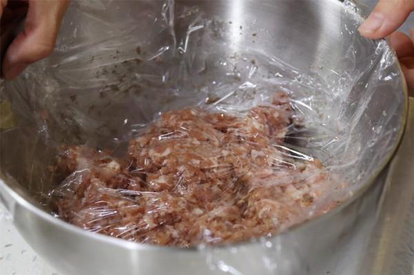 豬肉這吃法太舒坦了,餓了饞了來一片,越嚼越香,做法還不難 豬肉這吃法太舒坦了,餓了饞了來一片,越嚼越香,做法還不難