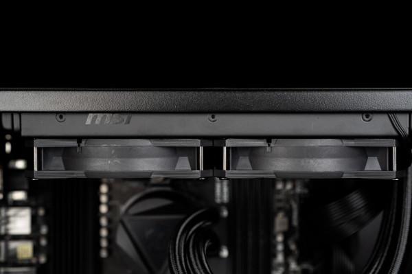 選對的不選貴的！AMD依舊yes！一個攝影+行政黨的最佳價效比主機