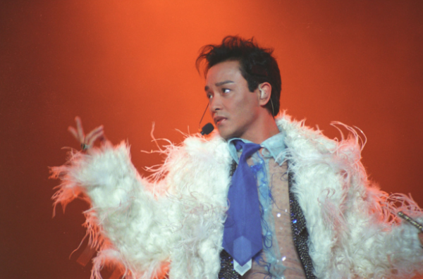 偽裝成演員的音樂大師黎彼得,和許冠傑齊名,一首歌讓張國榮爆火 偽裝成演員的音樂大師黎彼得,和許冠傑齊名,一首歌讓張國榮爆火