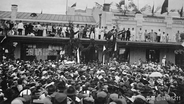 哈爾濱火車站，百張歷史老照片，四代站舍更替，你不一定見過