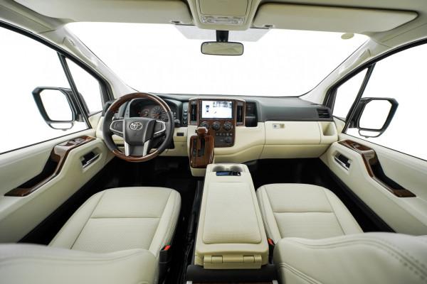 商務車市場的新晉“攪局者”-21款進口豐田海獅