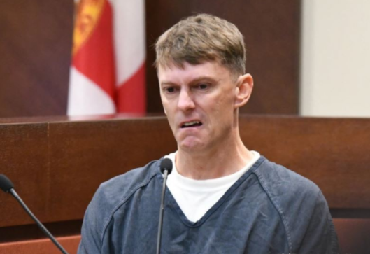 美國男子在湖中意外身亡,警方定案:被鱷魚吃了,17年後妻友被捕 美國男子在湖中意外身亡,警方定案:被鱷魚吃了,17年後妻友被捕