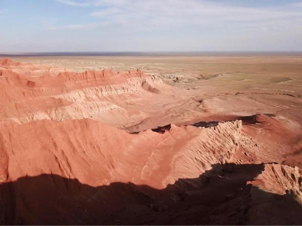 北京-烏蘭哈達火山