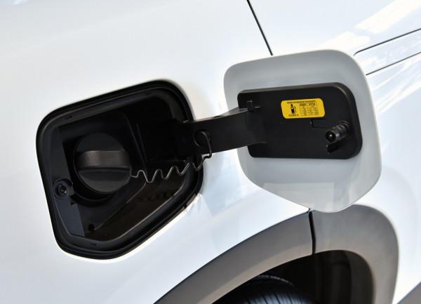 配備雙12.3英寸大屏,還配有無人駕駛系統!靜態解析威馬W6 配備雙12.3英寸大屏,還配有無人駕駛系統!靜態解析威馬W6